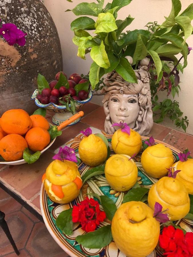 La Capanna Di Giuseppe E Maria Bed & Breakfast Taormina Exterior photo