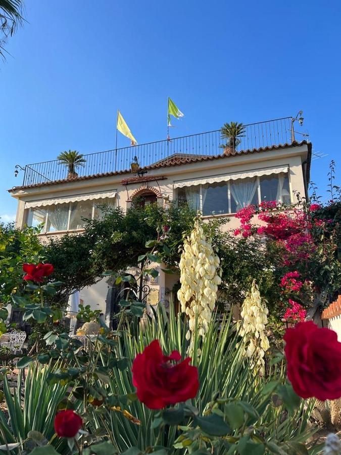 La Capanna Di Giuseppe E Maria Bed & Breakfast Taormina Exterior photo
